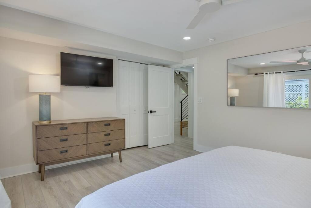 Luxury Beach House - 2Min Walk To Beach - Private Pool - Group & Dog Friendly Île de Hilton-Head Extérieur photo